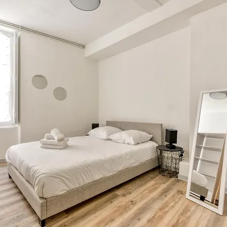 Апартаменти O Grand Carnot/hyper Centre/proche Gare Каркассонн